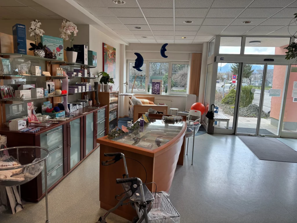 Innenansicht Gesundheitszentrum Stark Rezeption